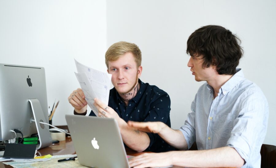 Teamarbeit in der IT-Branche