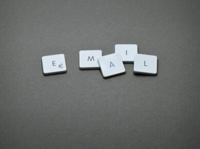 E-Mail